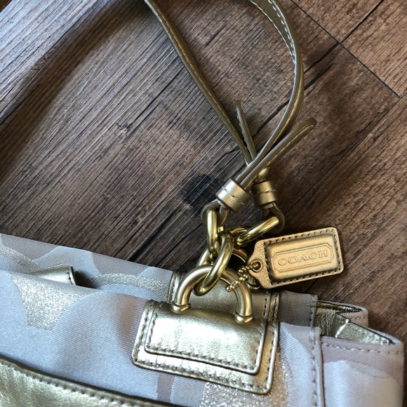 🆕 Coach Carryall Bag - Picture 3 of 5